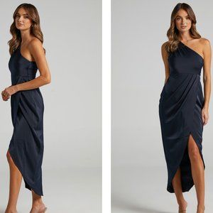 Showpo, Navy, Size 6